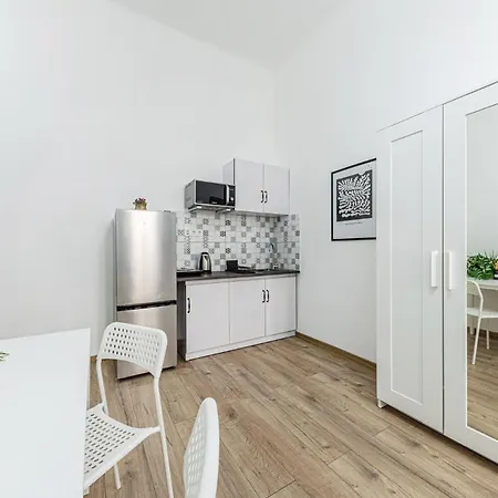 Whale Urban Апартаменты *