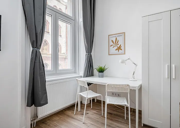 Whale Urban Будапешт