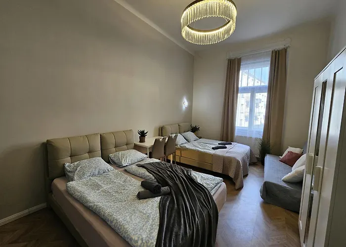 Whale Urban * בודפשט